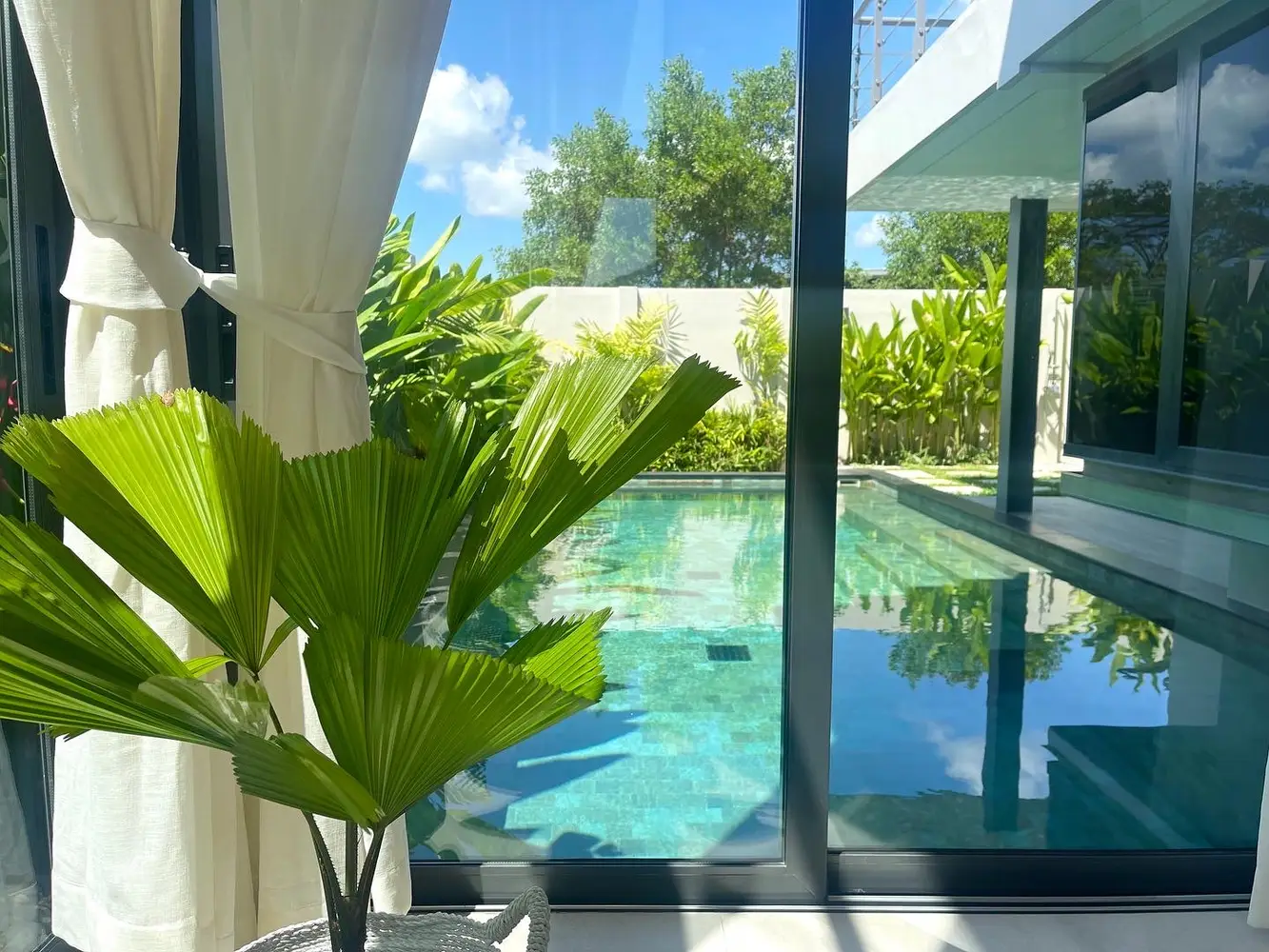 Riverhouse bedrooms 2 square 228