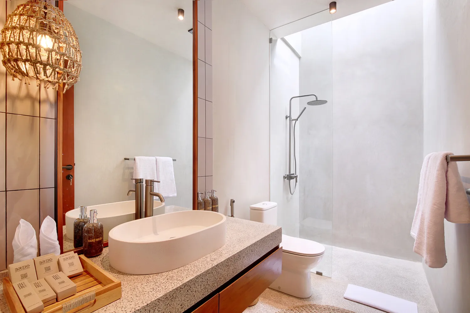 Garden Villa 2 bedrooms 3 square 251