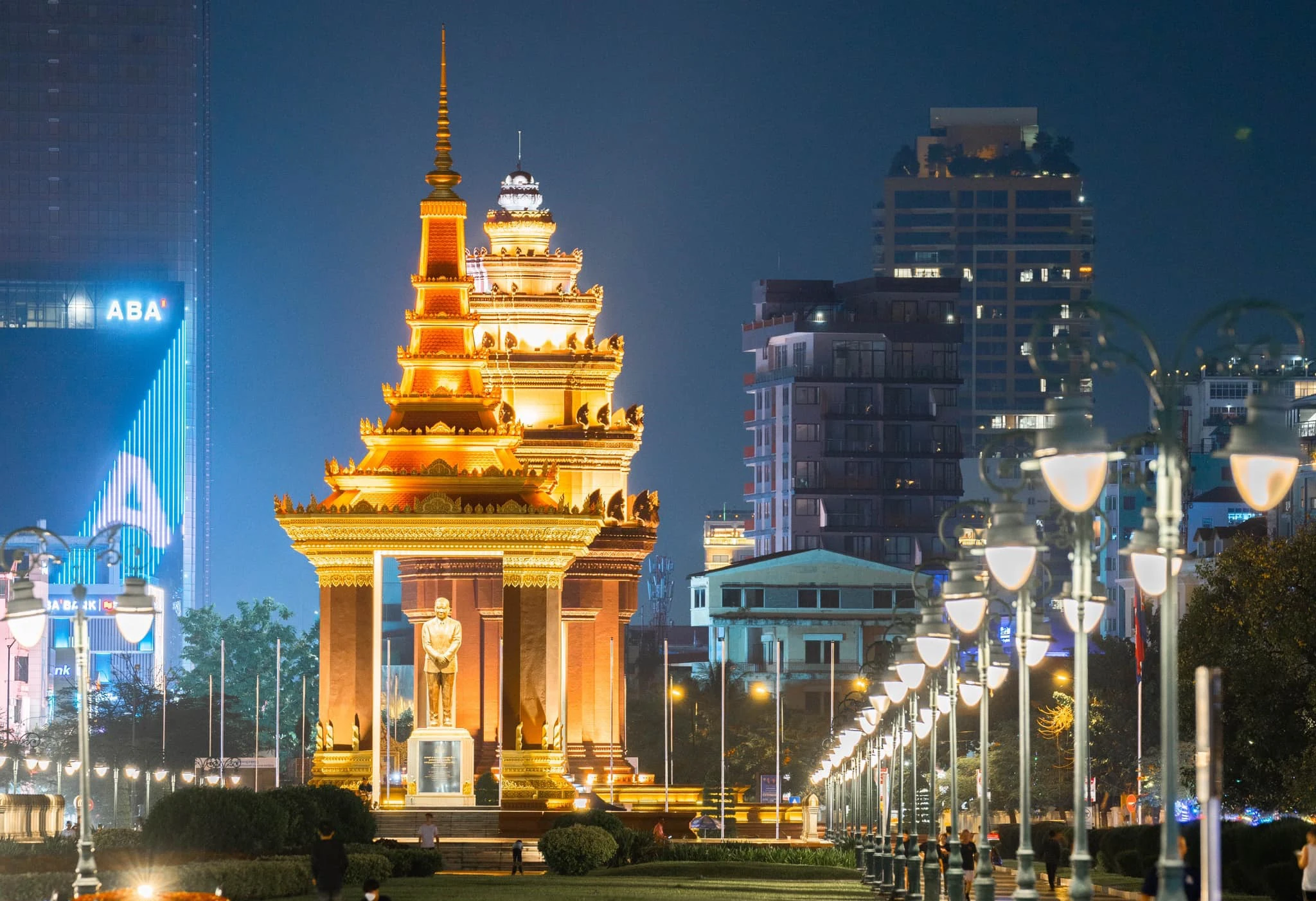 Phnom Penh at night