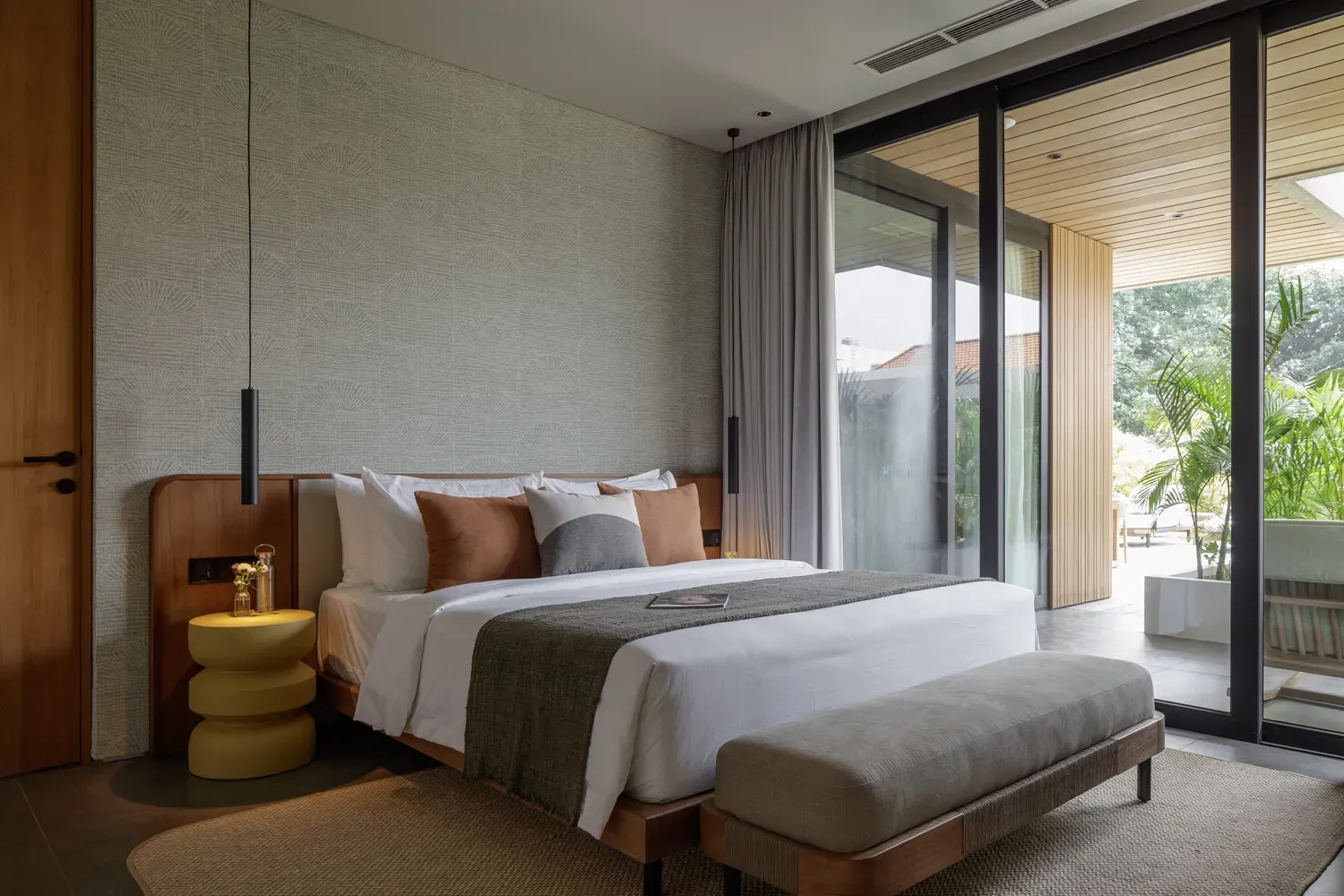 The Bank bedrooms 6 square 625